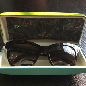 Kate Spade Krissy Sunglasses
